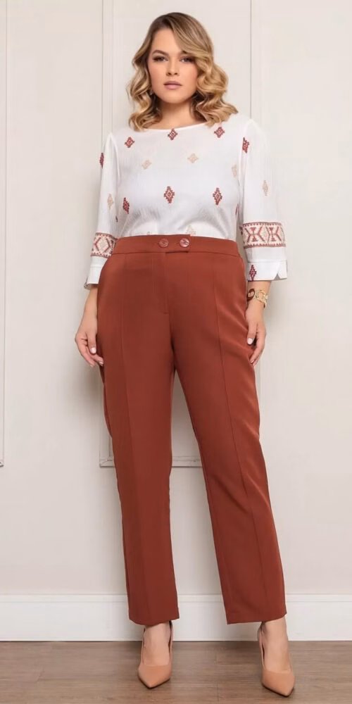 Calça Plus Size Social com Elastano