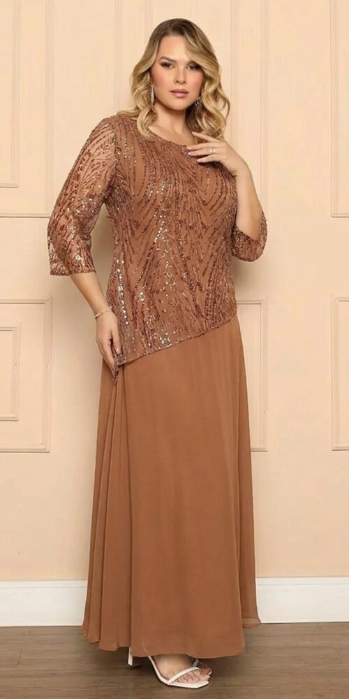 vestido Plus Size Festa com Tule Bordado Pedrarias